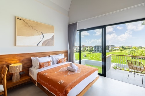 Elite 3BR Canggu | Tranquil Pool & Paddy View