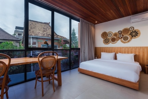 Canggu Luxe 4BR Villa | Pool, Gym & Paddy View