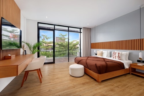 Canggu 3BR Elevated Living W/ Sunken Lounge & Pool