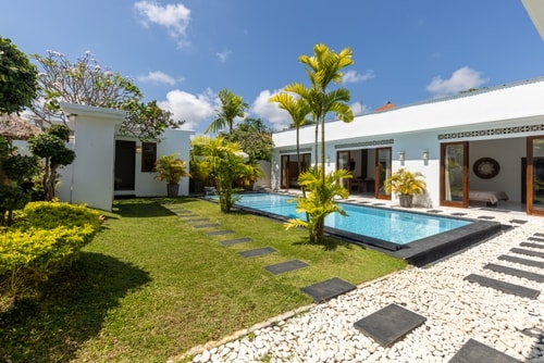 5BR Luxury Designer Villa Uluwatu near Savaya