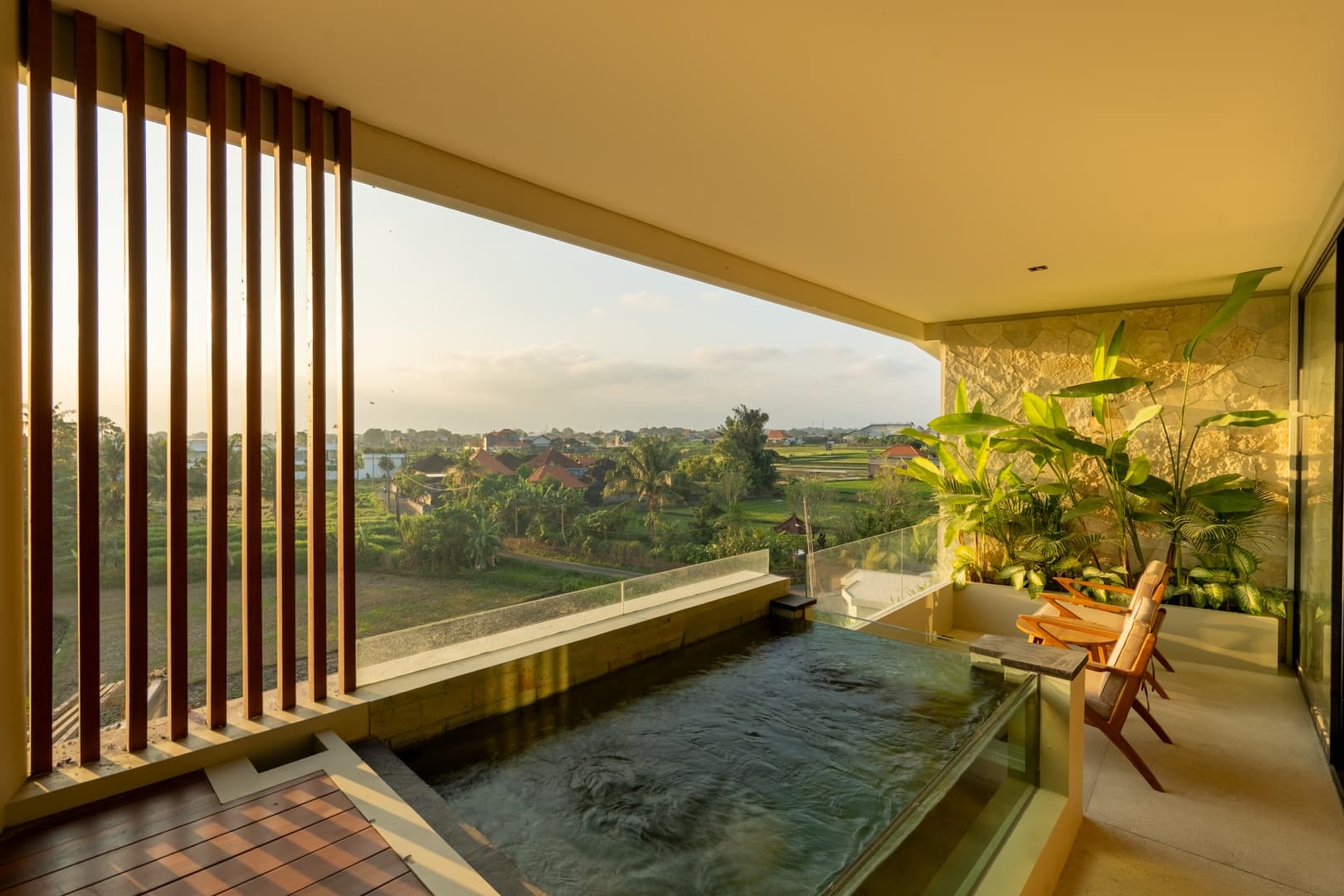 1BR Canggu Studio | Workdesk & Sunset Pool Balcony
