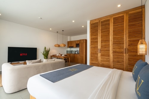 Seaside 1BR Canggu Suite | Yoga, Pool & Work Hub