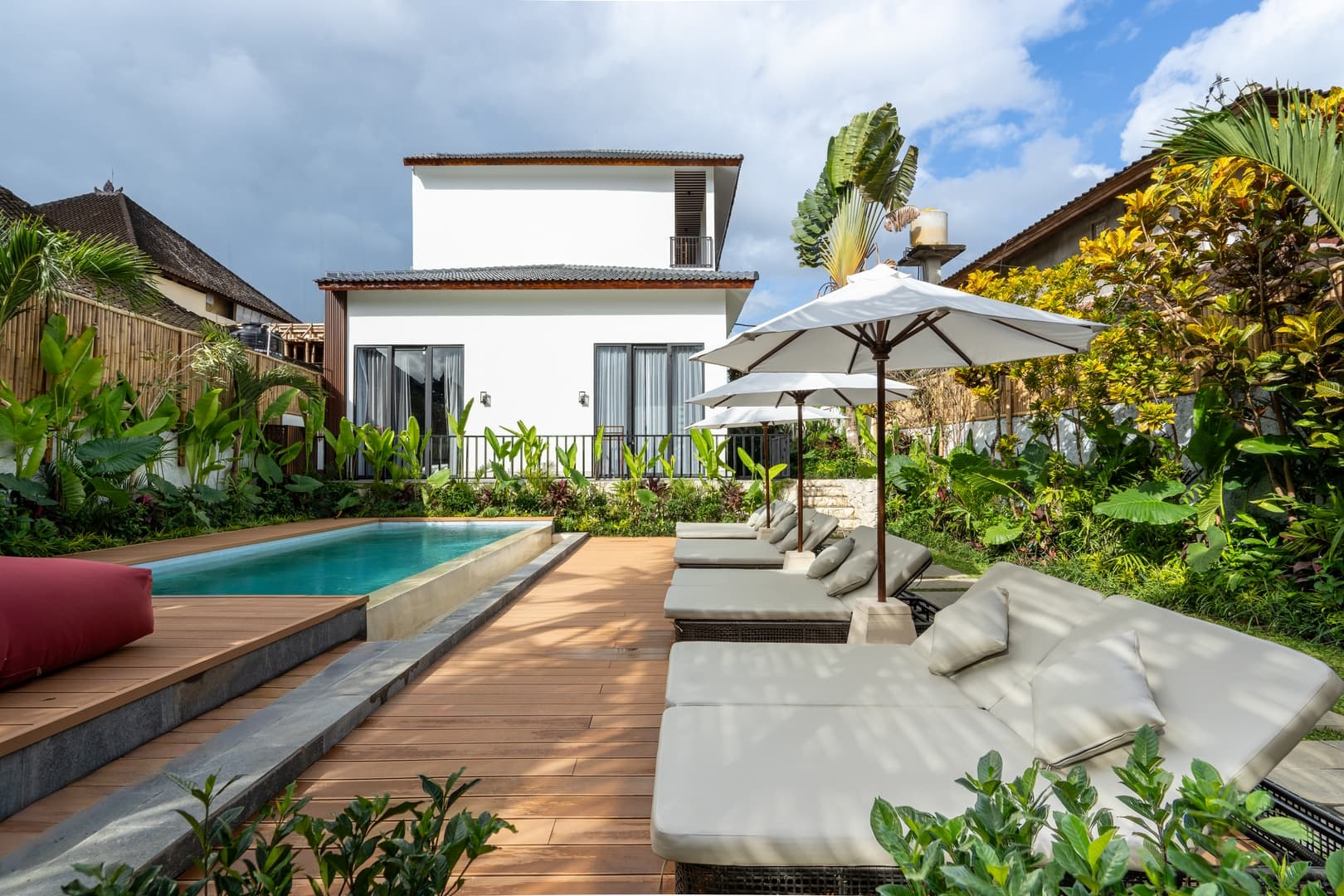 Modern 1BR Ubud Center | Pool & Walk to Cafés