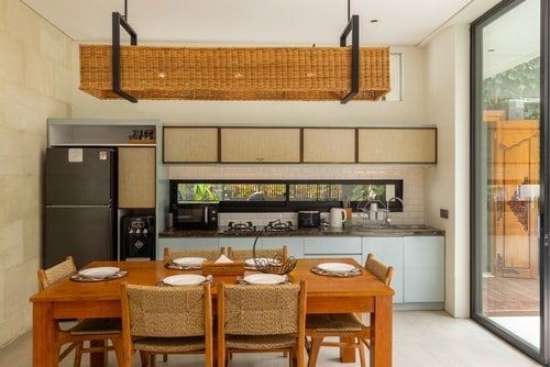 3BR Canggu | Bath & Pool, 800m to Berawa Beach