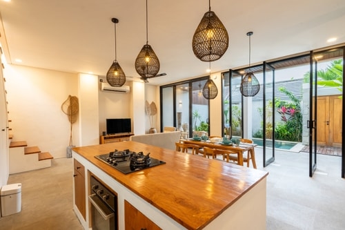 Beachside 2BR Pererenan Villa | Pool, Near Beach